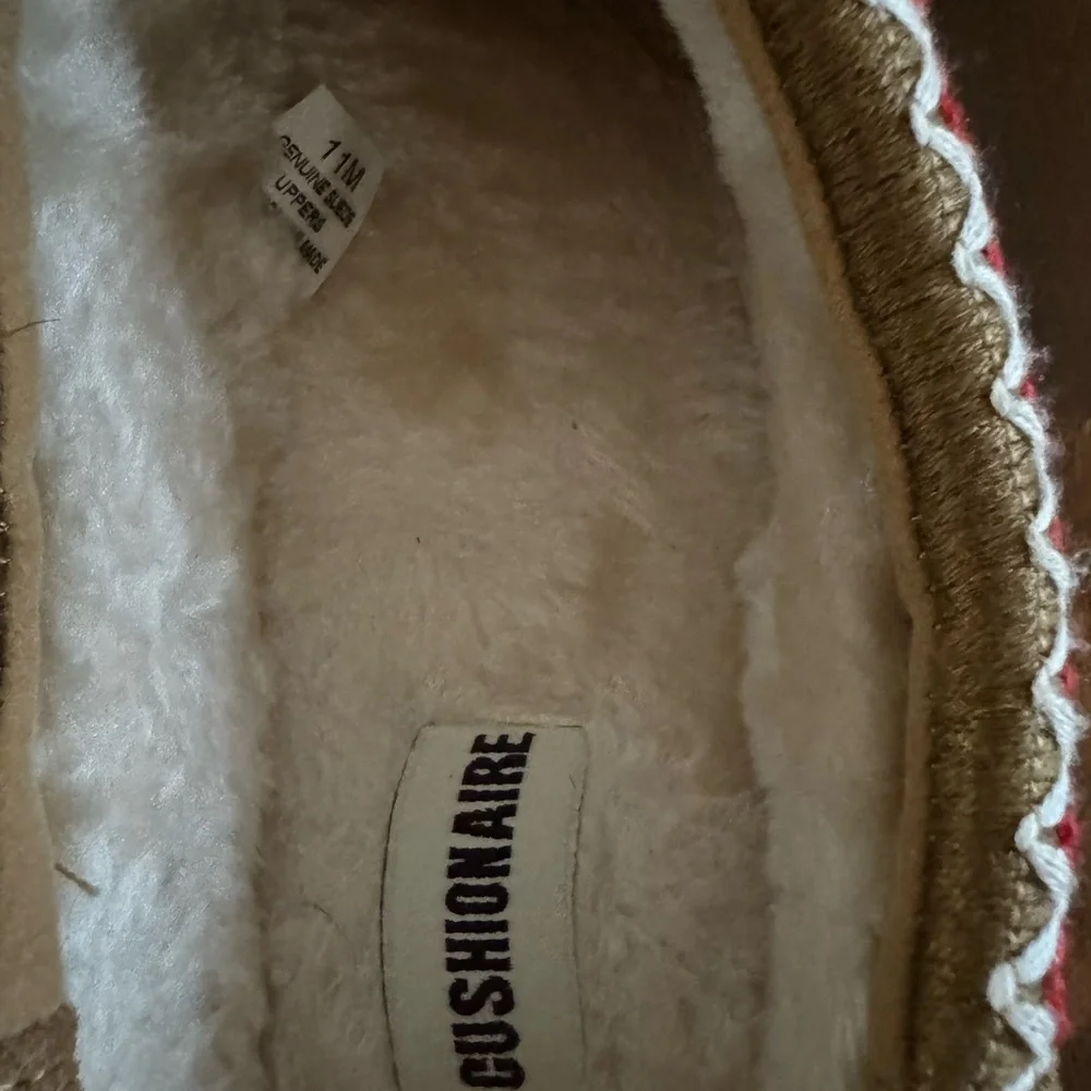 Deshomme Tan Women's Moccasins - Picture 3 of 4